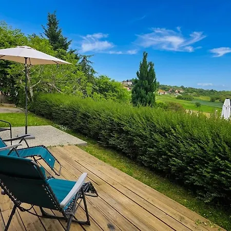 : Cosy Avec Place De Parking Et Piscine Pres Des Thermes